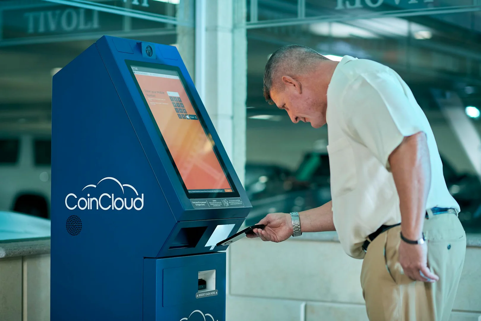 AI-powered lending marketplace Upstart applies for bank charter