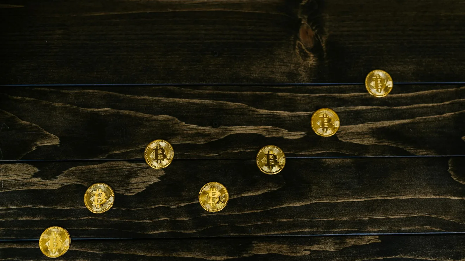 Bitcoin purist Jack Dorsey says that his firm is reluctantly giving in to stablecoin craze