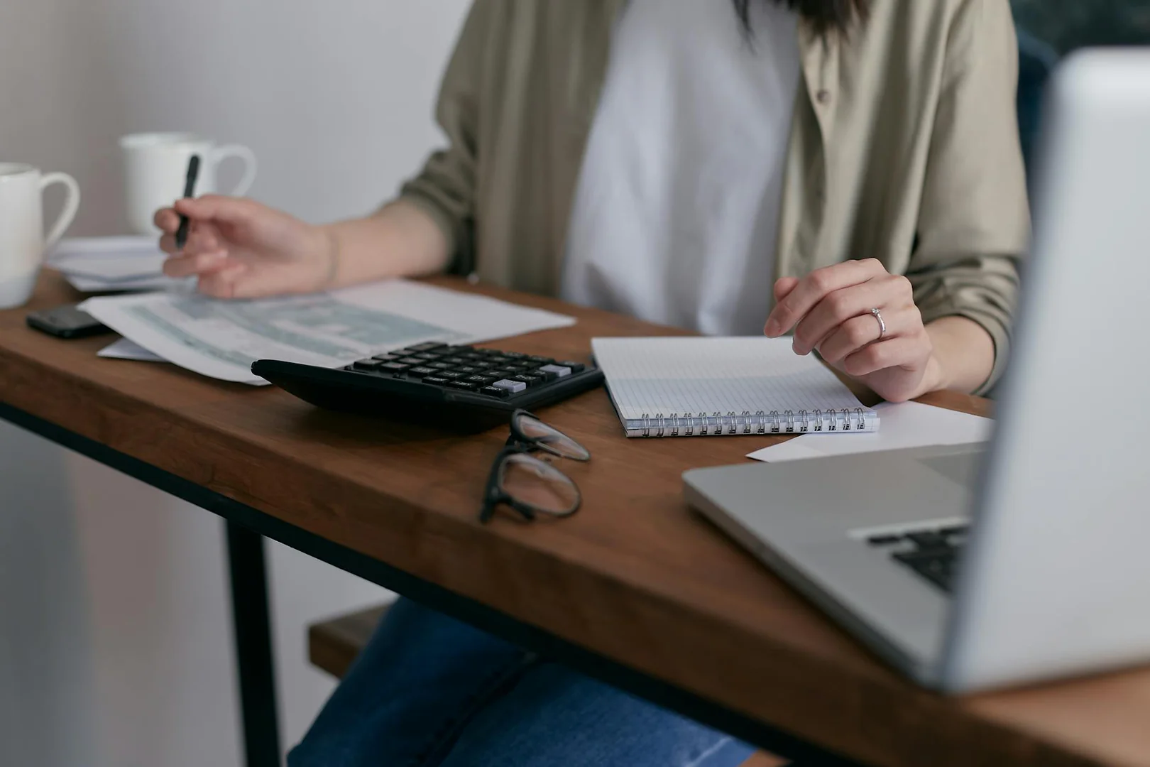 GPT-4 Invoice Classification: Automatische Rechnungskategorisierung mit AI