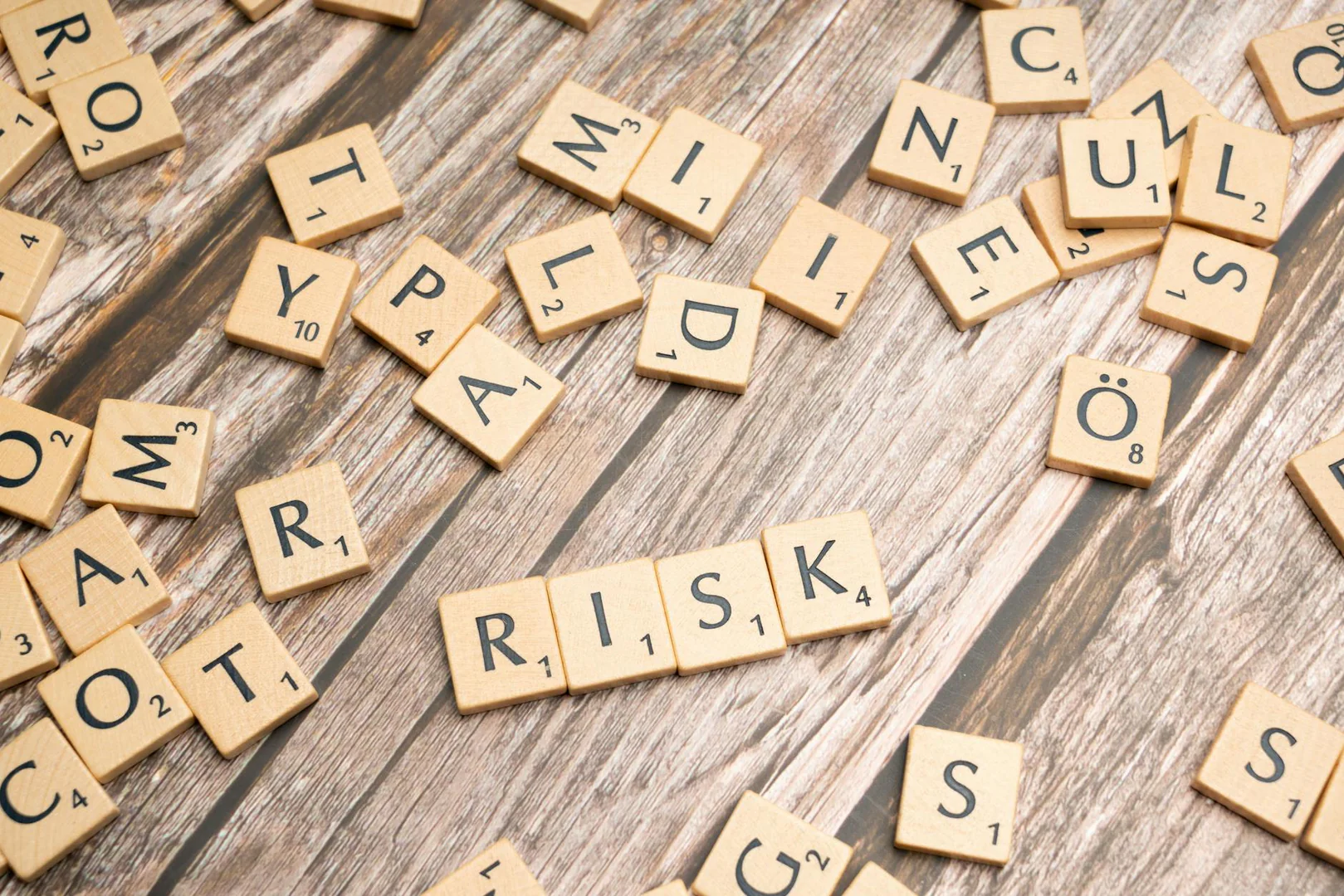 Mislearning of Factor Risk Premia under Structural Breaks: A Misspecified Bayesian Learning Framework