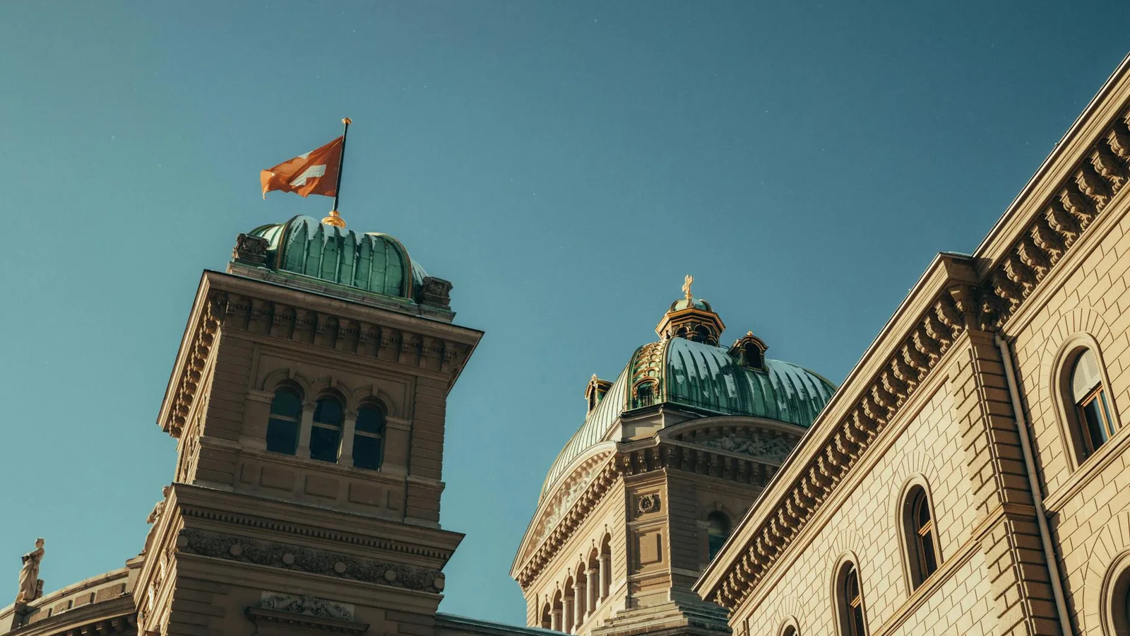 Swiss Fintech Regulations 2025: Complete Compliance Guide